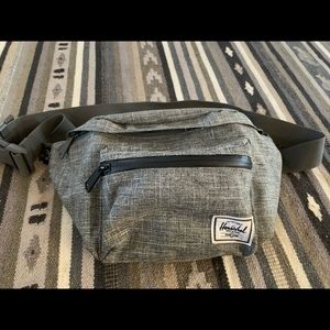 Herschel fanny pack